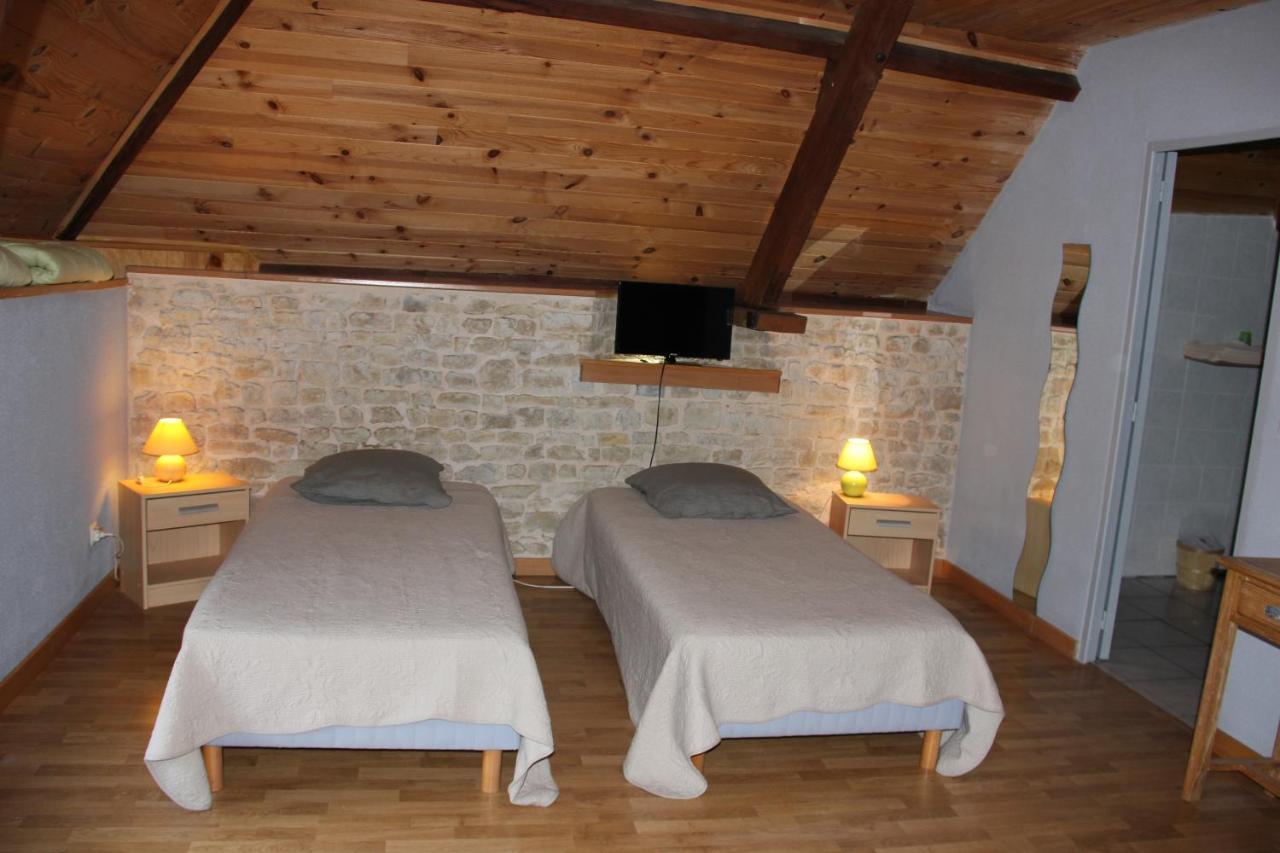 chevrerie de la huberdiere Liesville-sur-Douve Extérieur photo